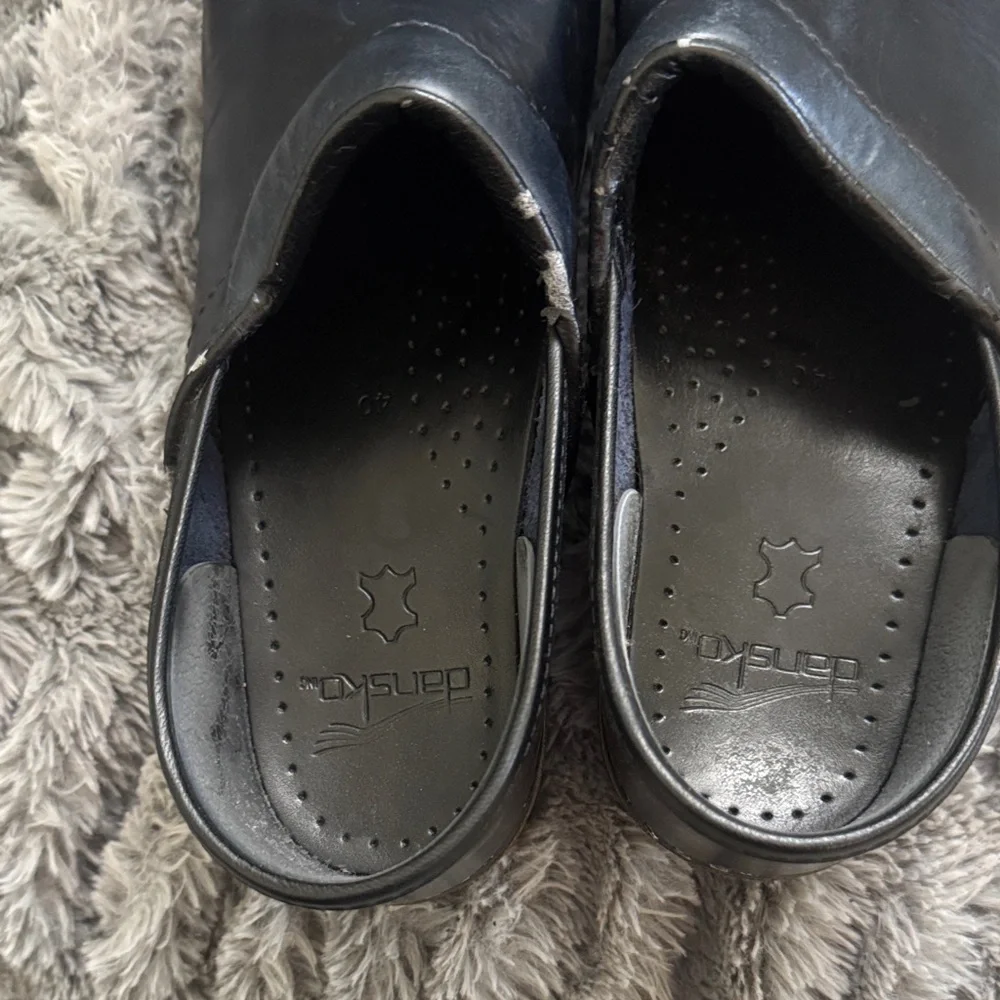 Dansko Navy (Size 40) Leather Clogs - Picture 4 of 10